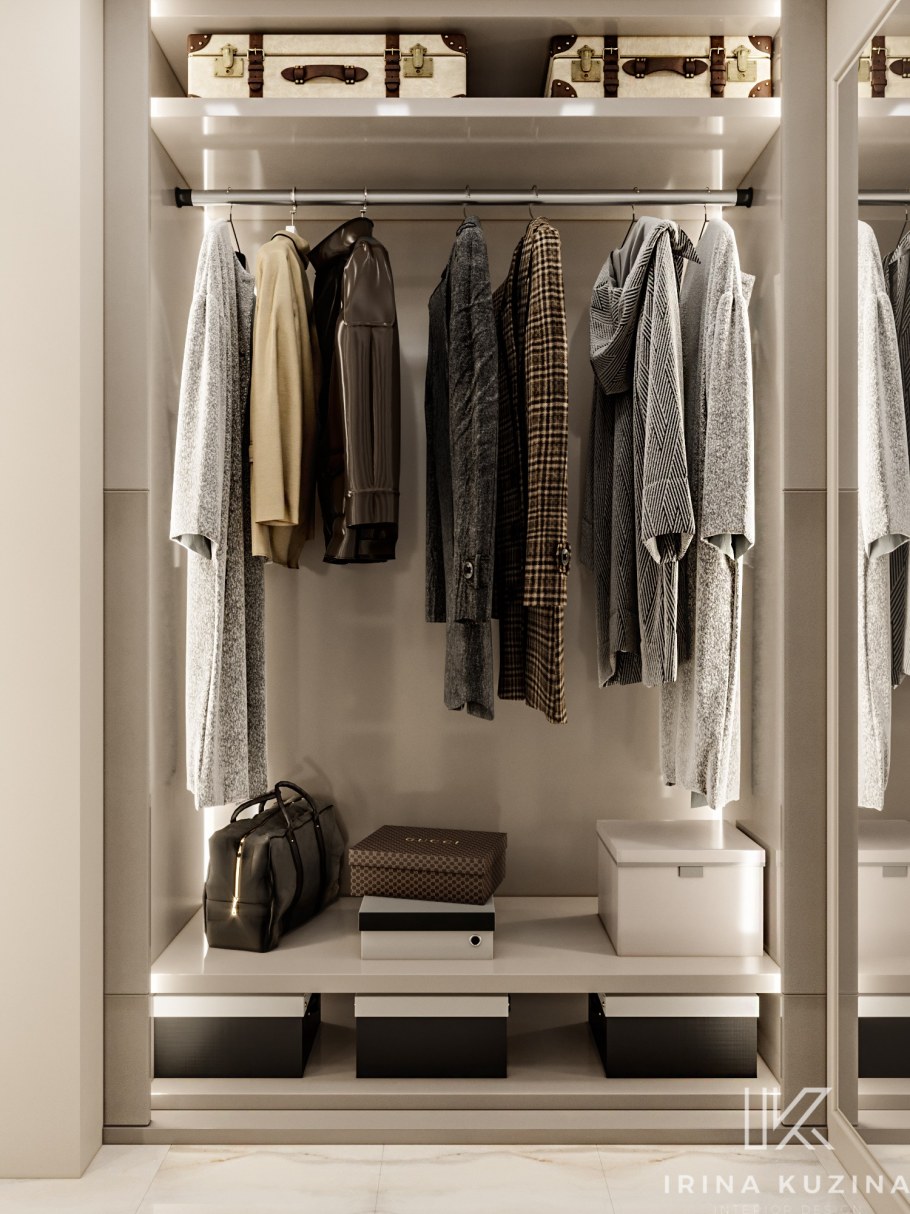 Гардеробная при входе в квартиру