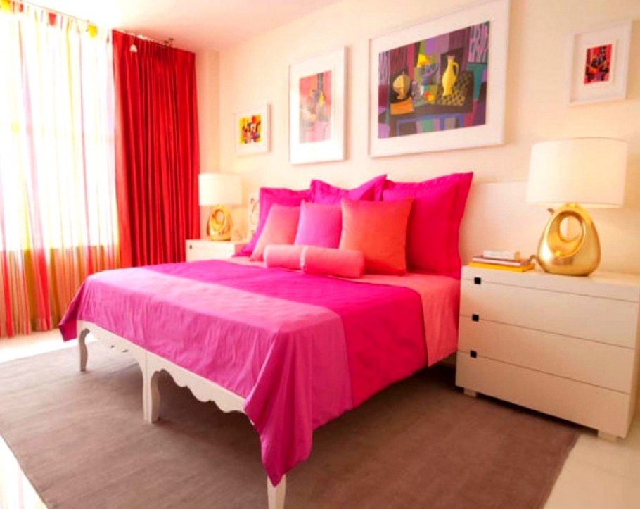 Розово сиреневая спальня