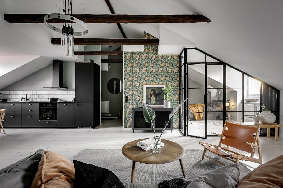 Лофт перегородка на мансарде