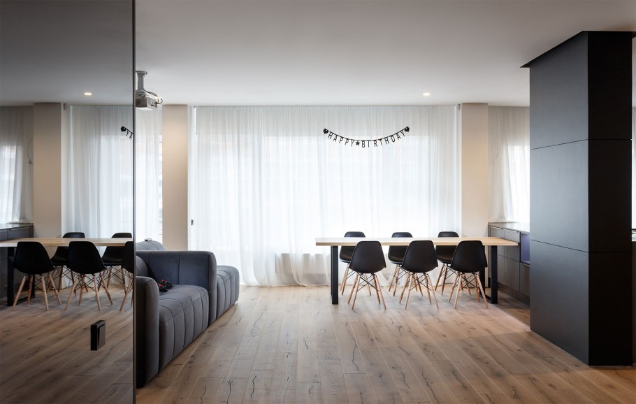 Гостиная в частном доме Минимализм