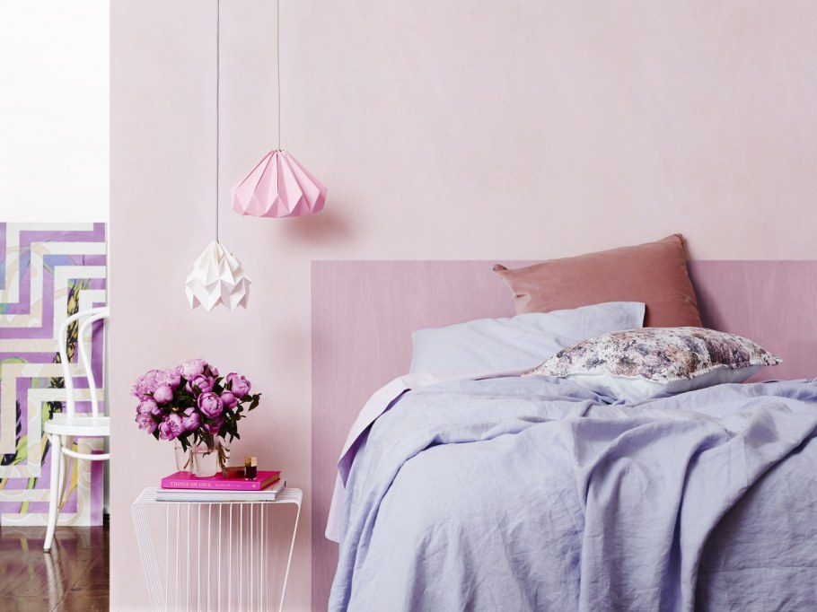 Фиолетовая краска для стен