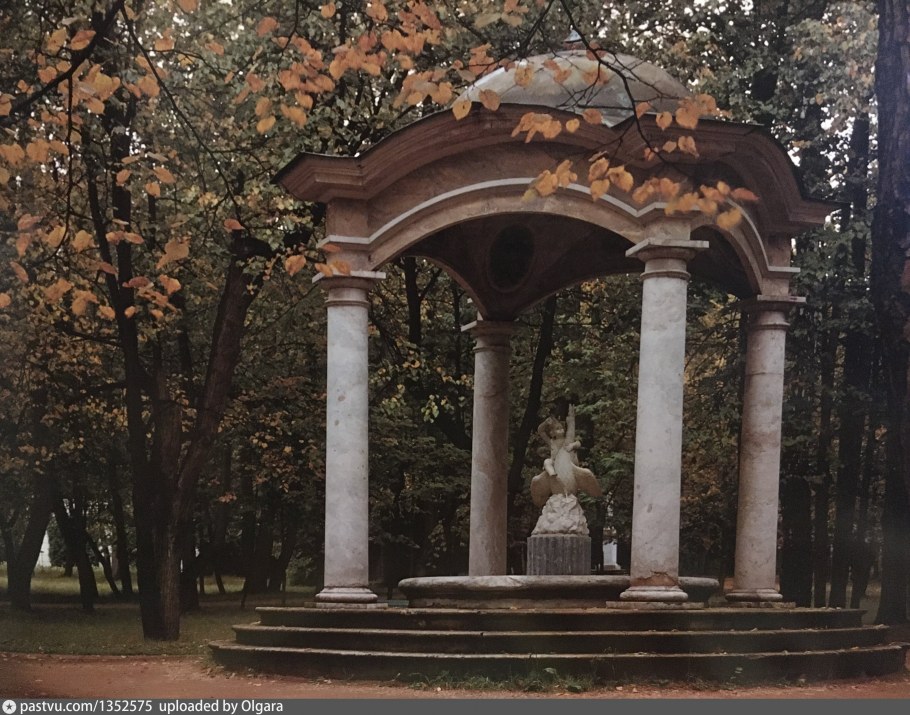 Усадебный парк Петербурга павильон