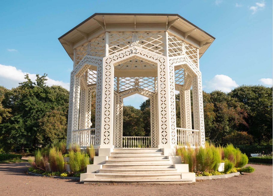 Ажурная беседка парк Горького