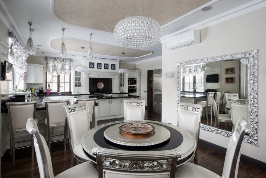 Кухня гостиная в сиреневых тонах