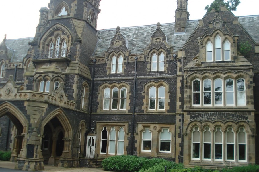 Особняк Тюдор Готика архитектура