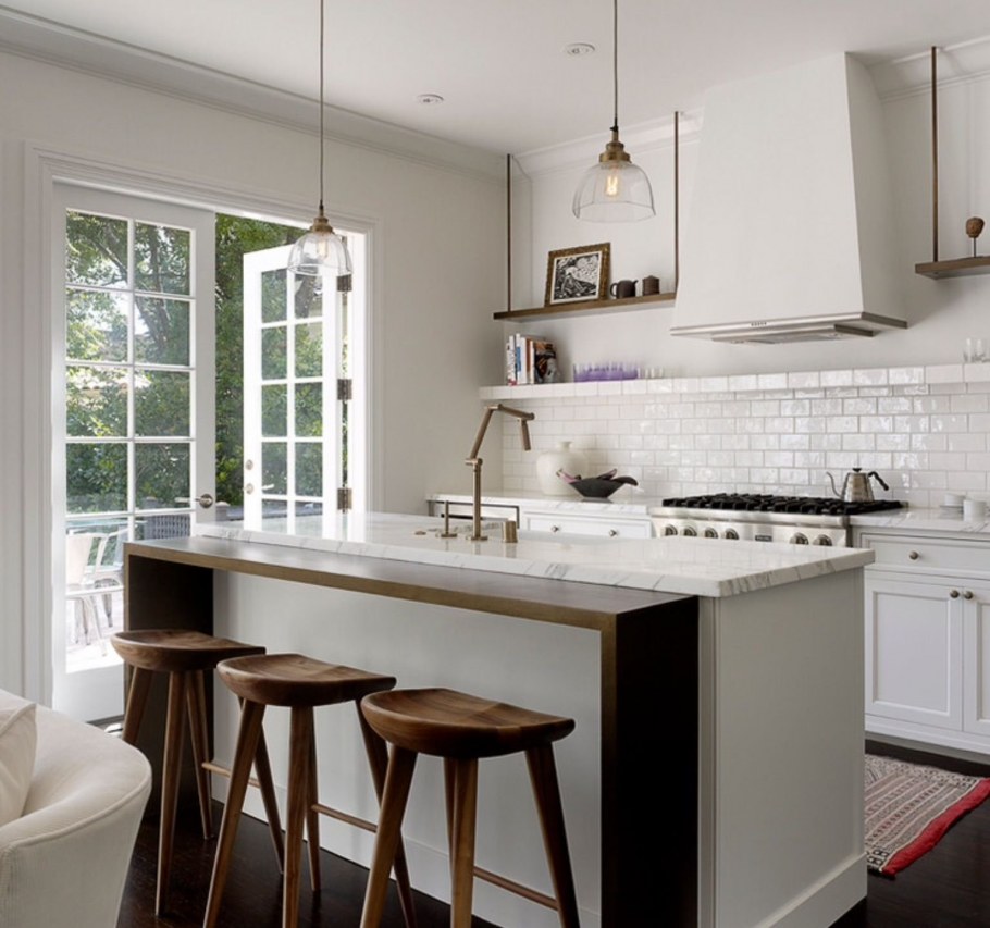 Белая кухня икеа с островом