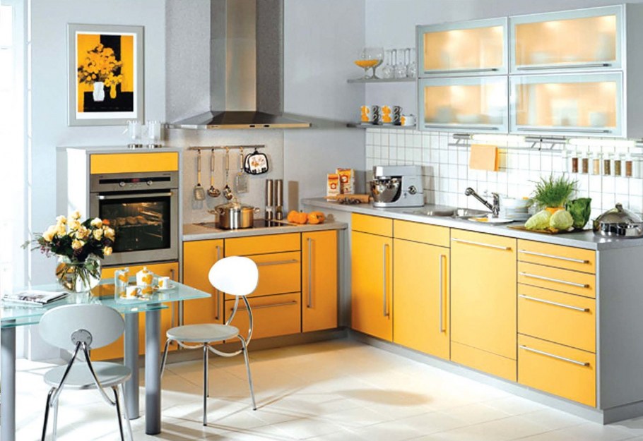 Желтые кухни