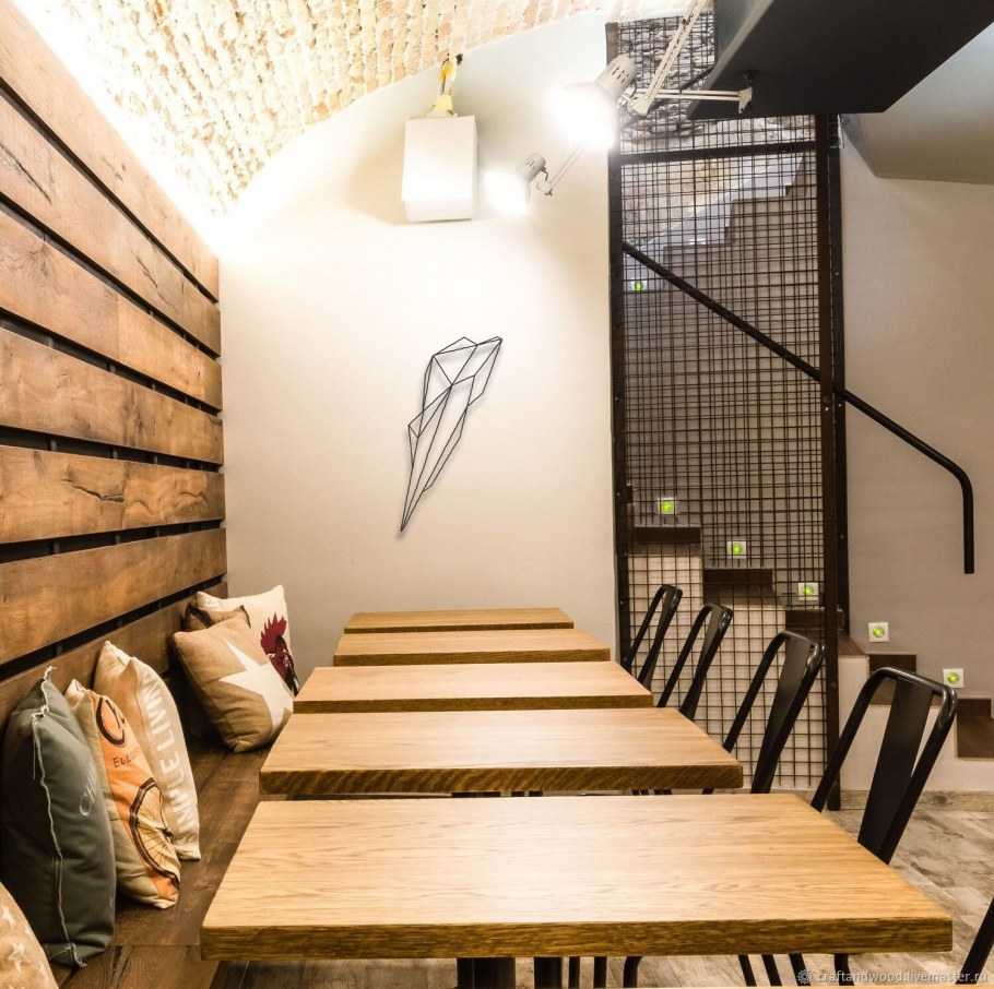 Отделка стен в кафе