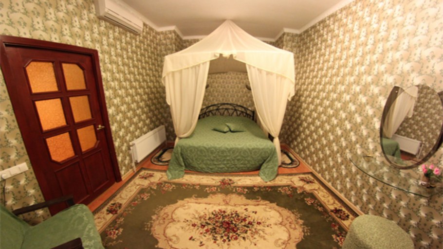 Стол Александрия массив Иваново