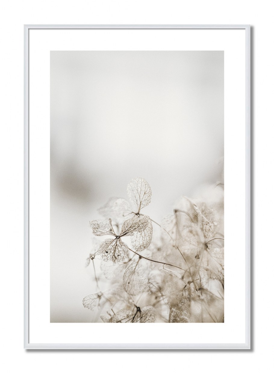 Постер в бежевых тонах