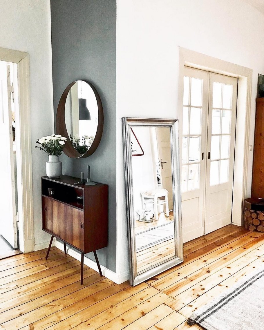 Прихожая в деревенском стиле