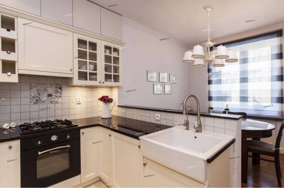 Кухонный гарнитур светлый верх темный низ