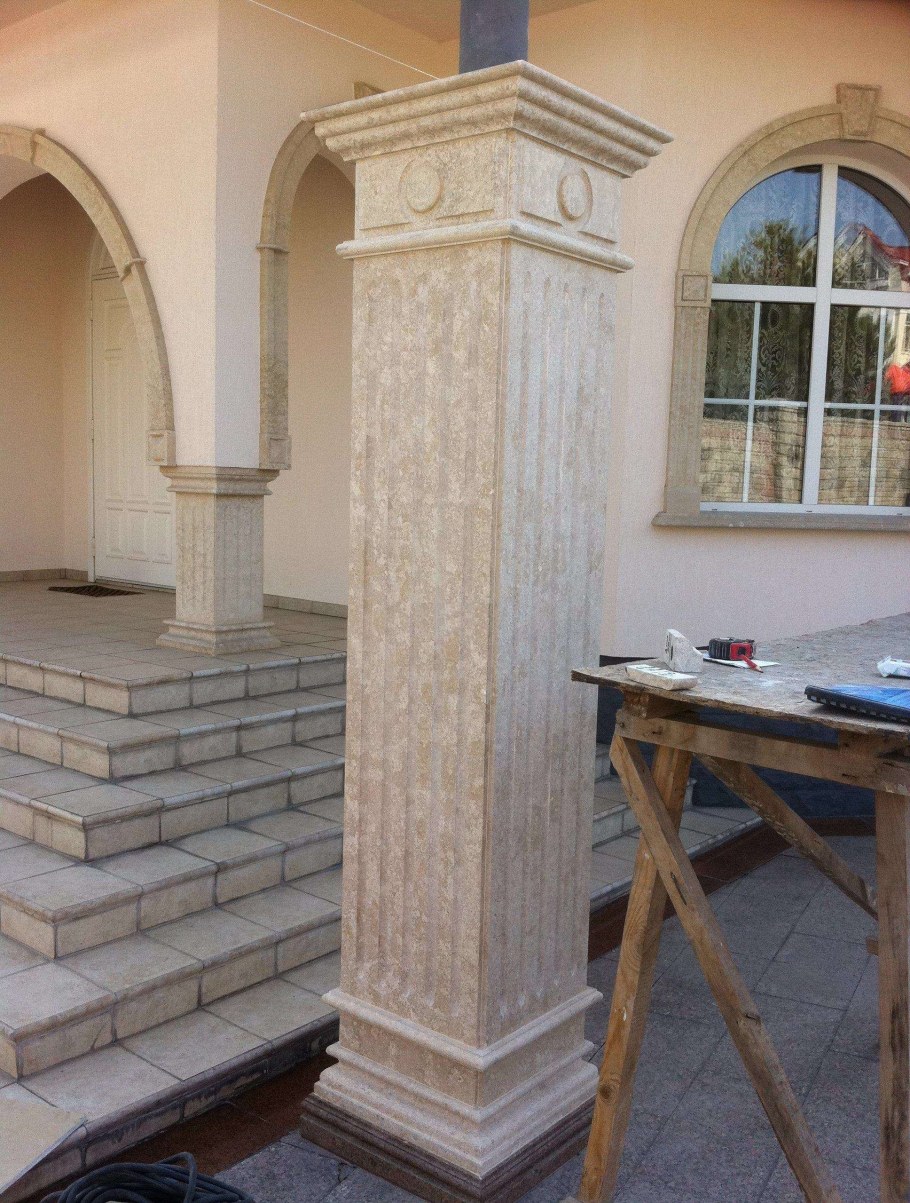 Колонны из мрамора