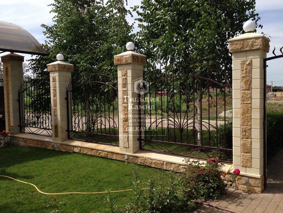 Колонны забора Дагестанский камень