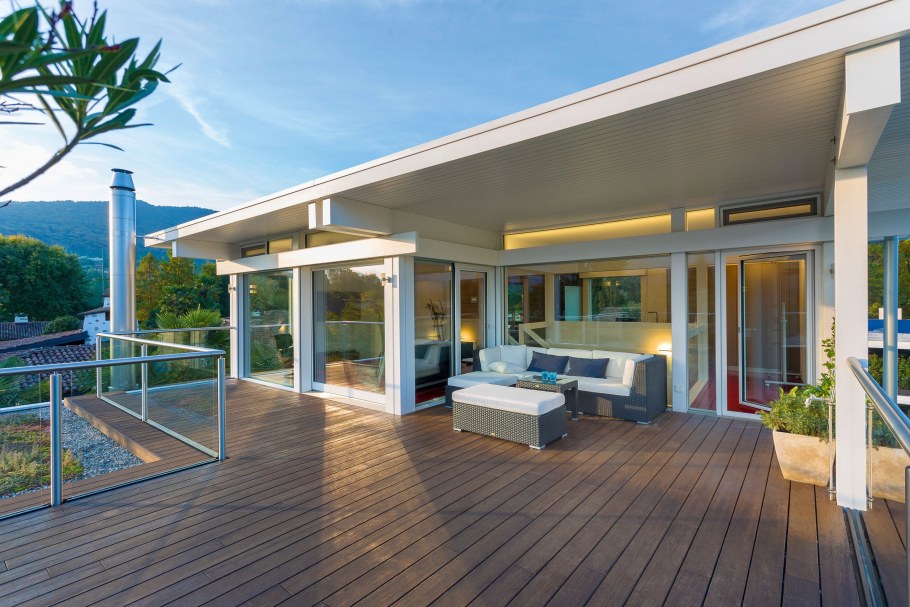 HUF haus с плоской крышей