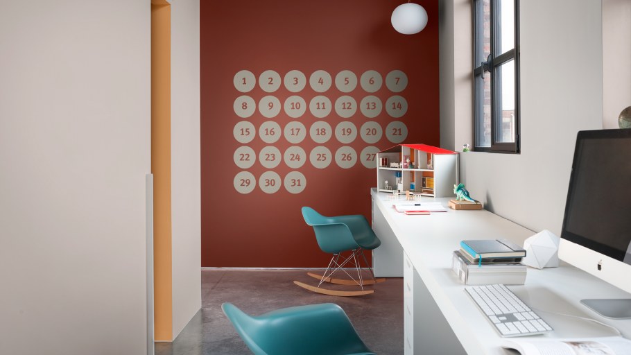 Декор стены в кабинете