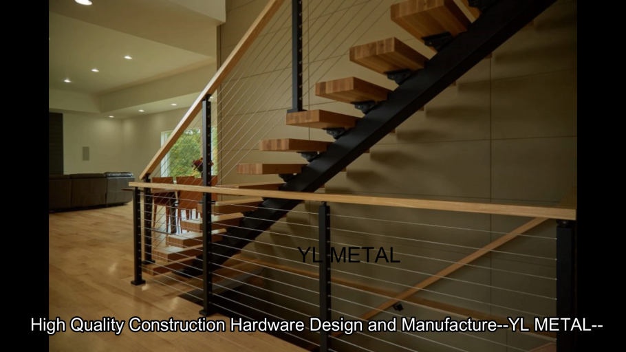 Ограждение лестницы со вторым светом