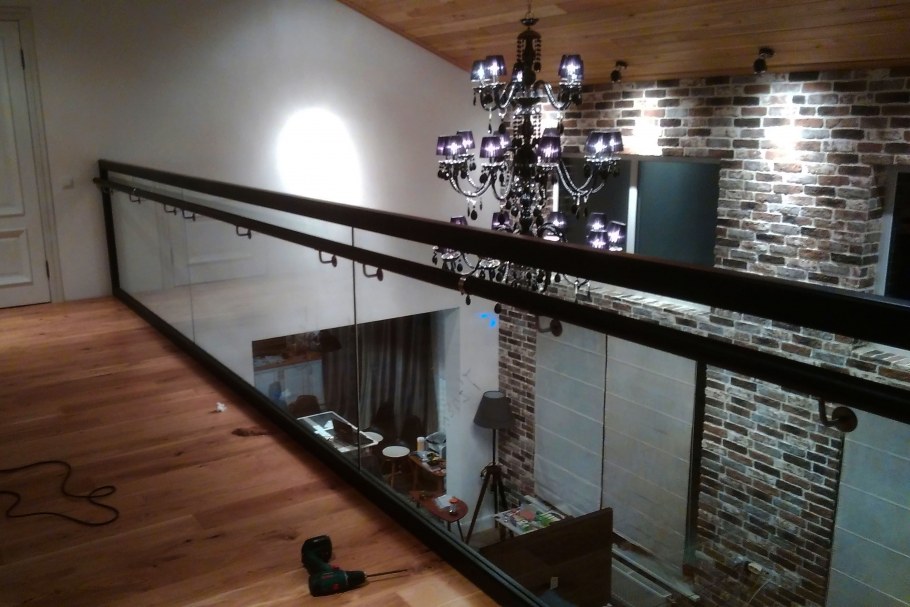 Стеклянное ограждение 2 света