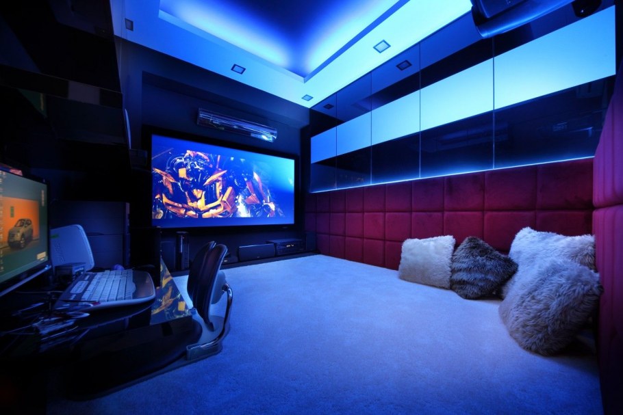 Геймерское место с подсветкой