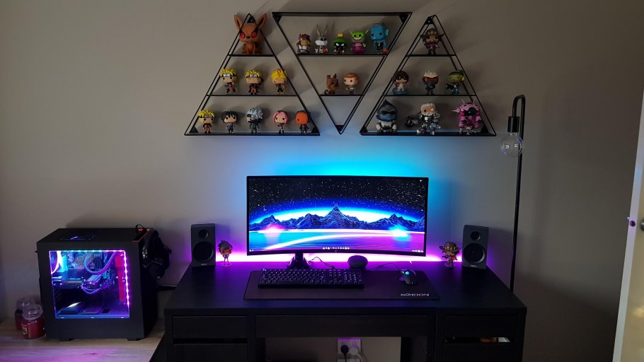 Геймерская комната с подсветкой