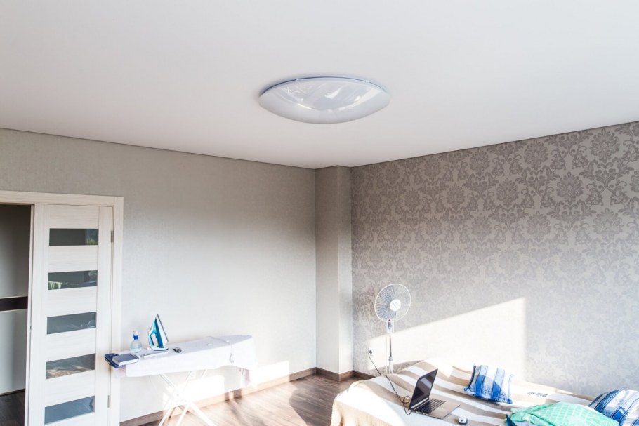 Матовый натяжной потолок