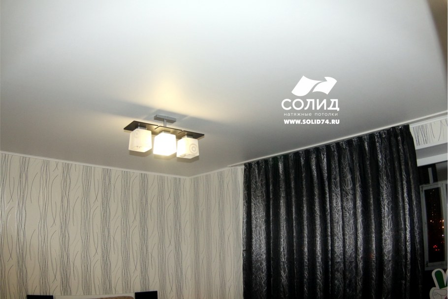 Матовый тканевый натяжной потолок