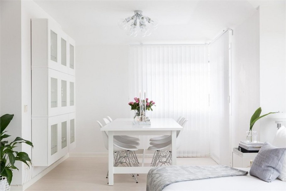 Декор гостиной в белом цвете