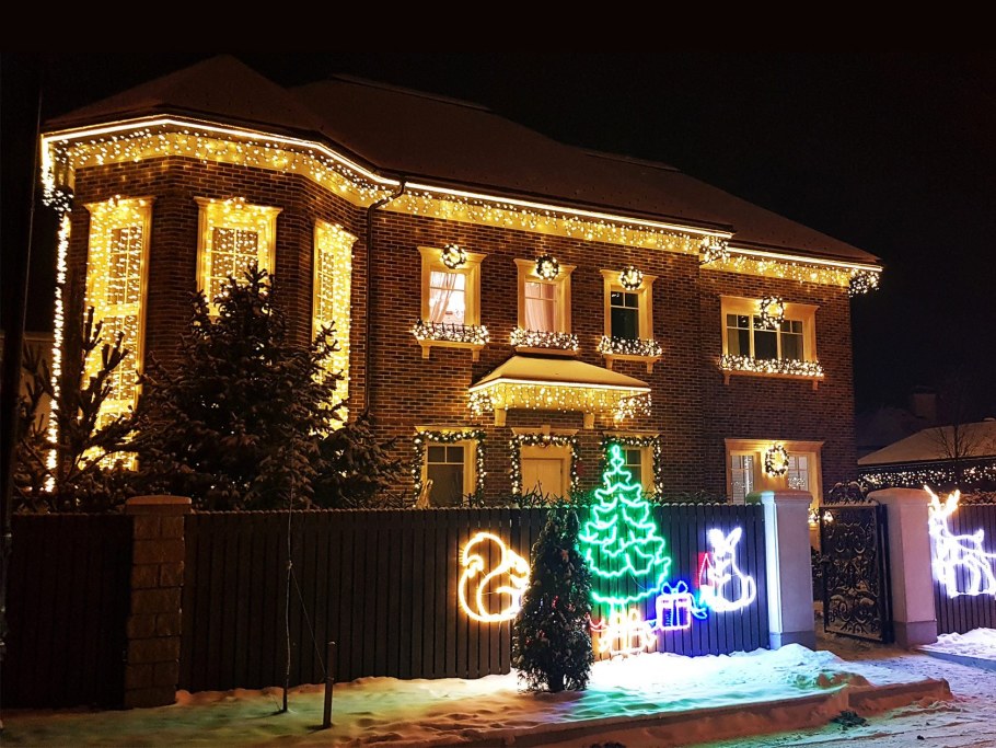 Новогодняя архитектурная подсветка