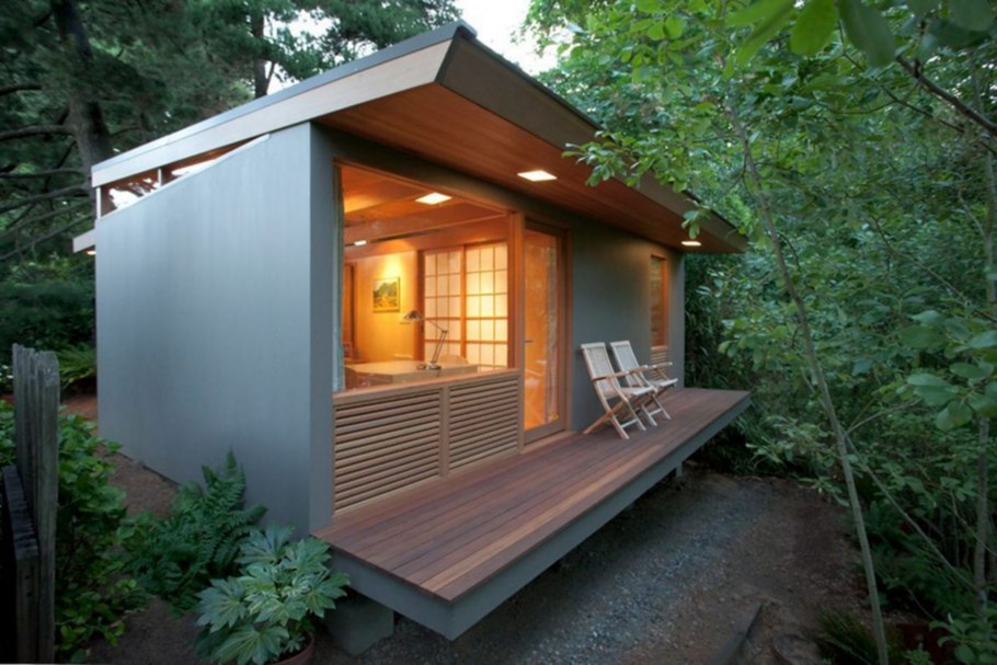 Тини Хаус с террасой