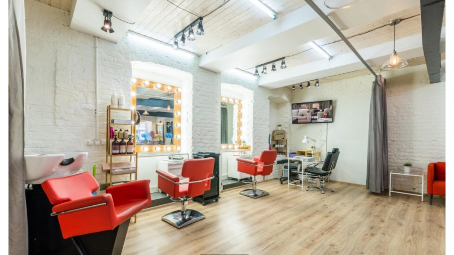 Салон красоты в стиле лофт белый