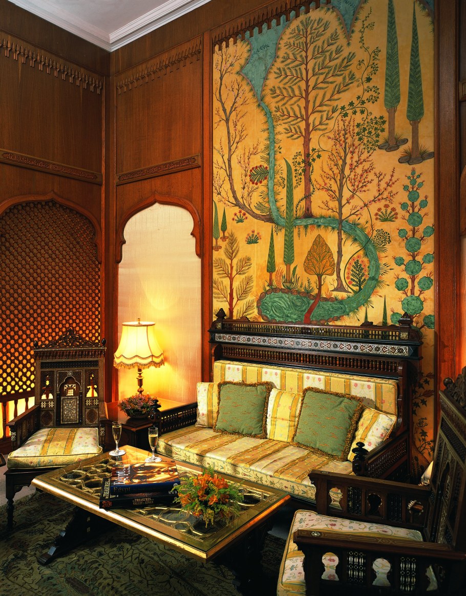 "Отель Бурдж Аль араб (Дубай) интерьеры в египетском стиле .