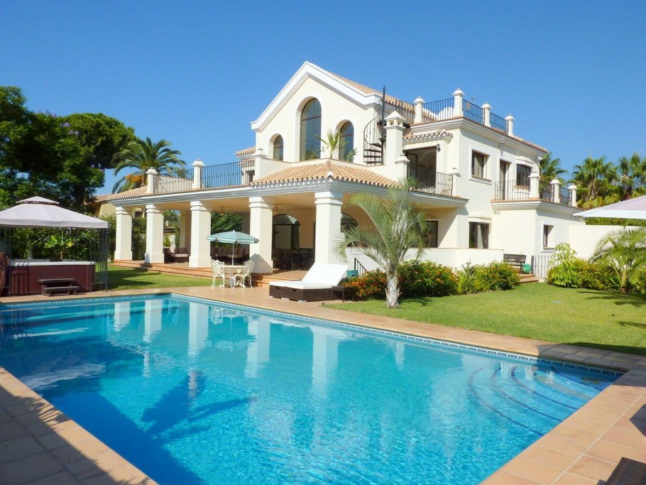 Вилла в Испании