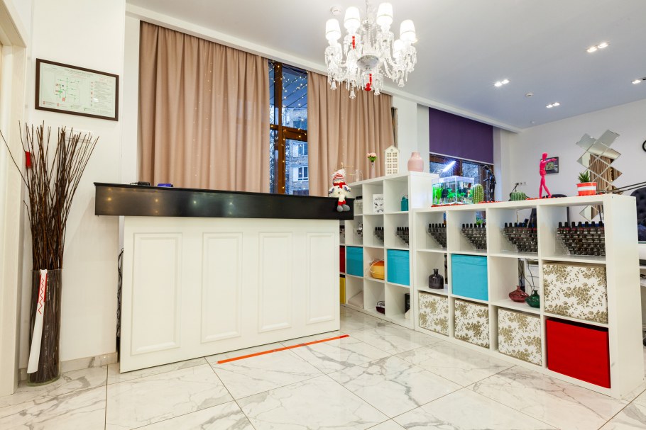 Салон красоты во дворе