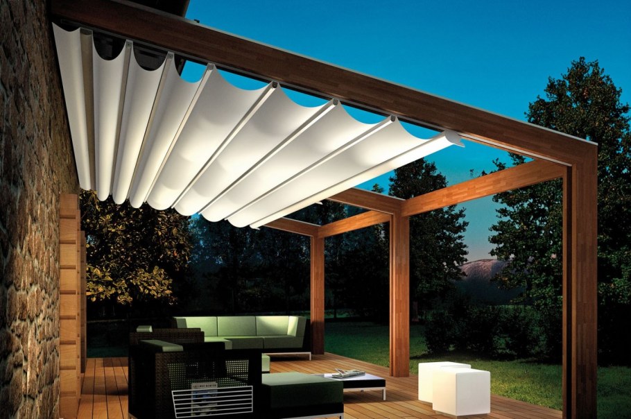 Патио с перголой