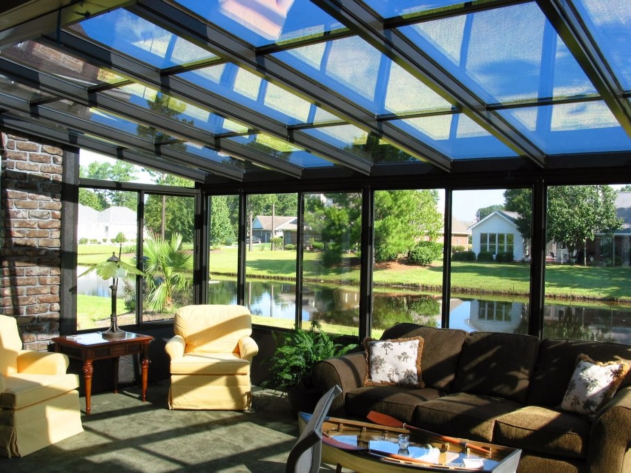 Веранда со стеклянной крышей