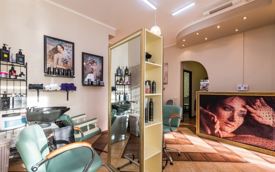 Интерьер комнаты для стилиста