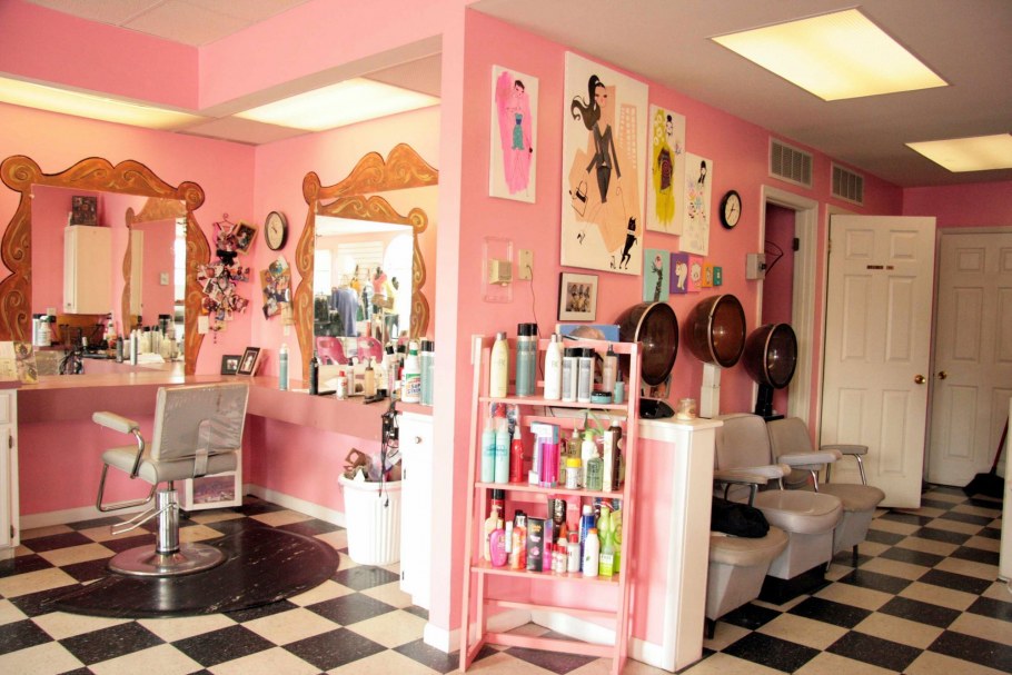 Морской стиль в интерьере салона красоты