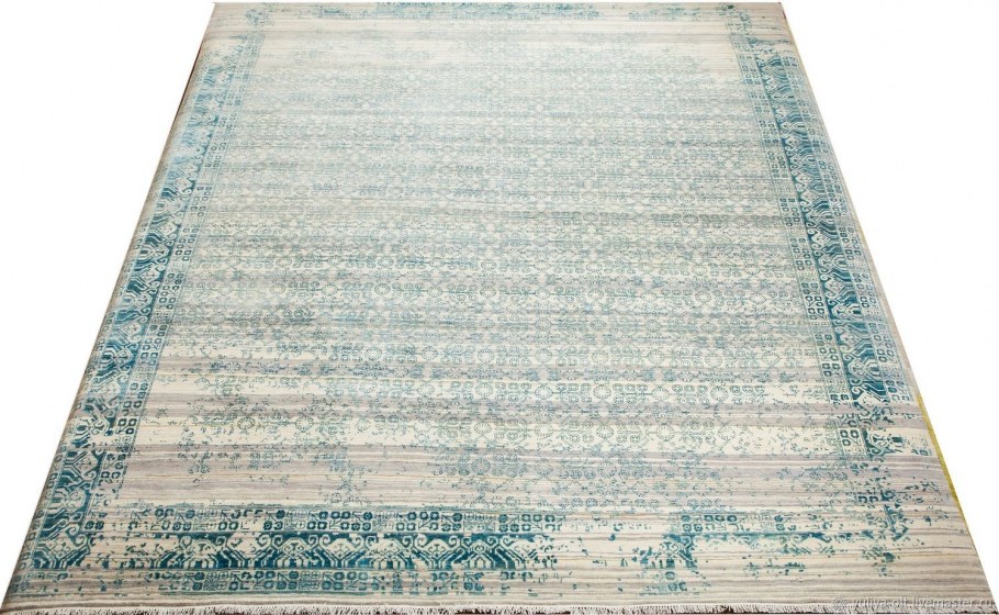 Ковер с эффектом потертости