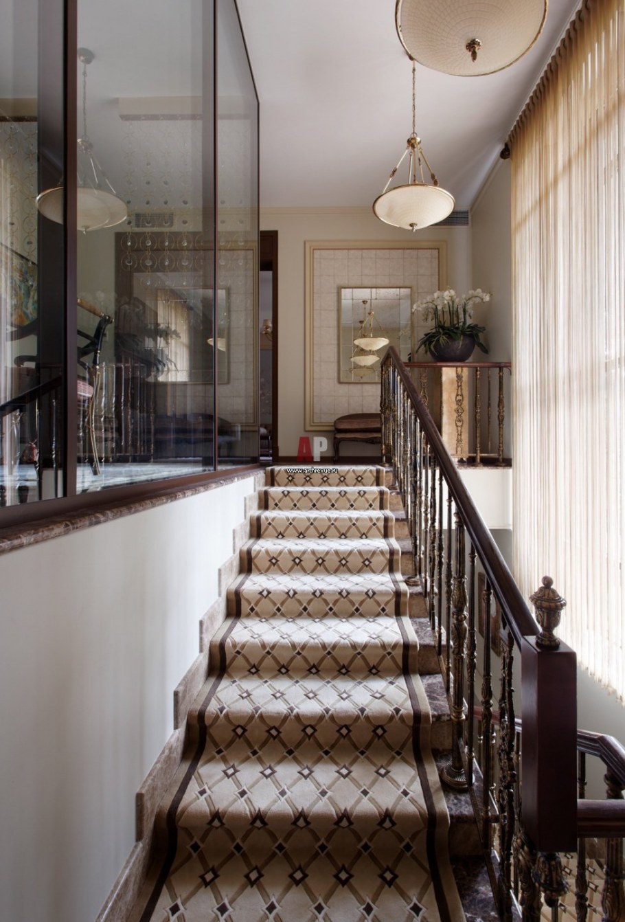 Лестница в стиле Неоклассика