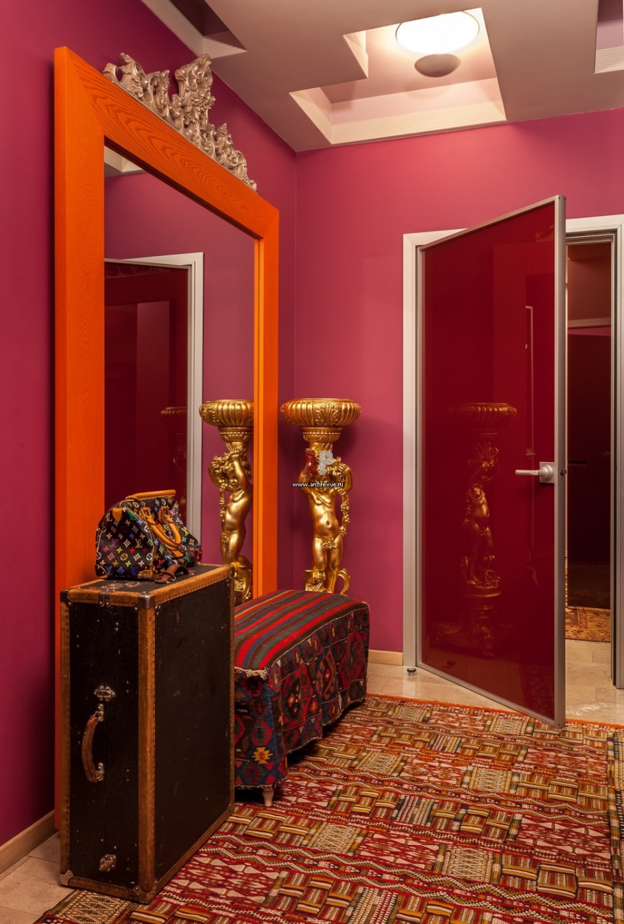 Оранжевая прихожая