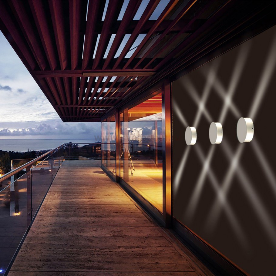 Плинтус с подсветкой PN 021 led Евровуд