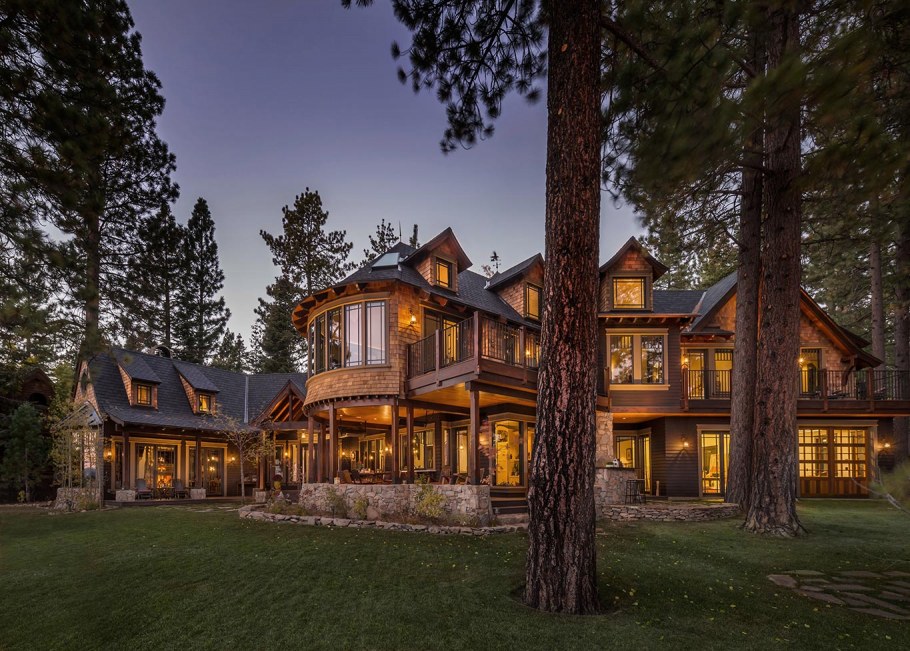 Дом на озере Тахо