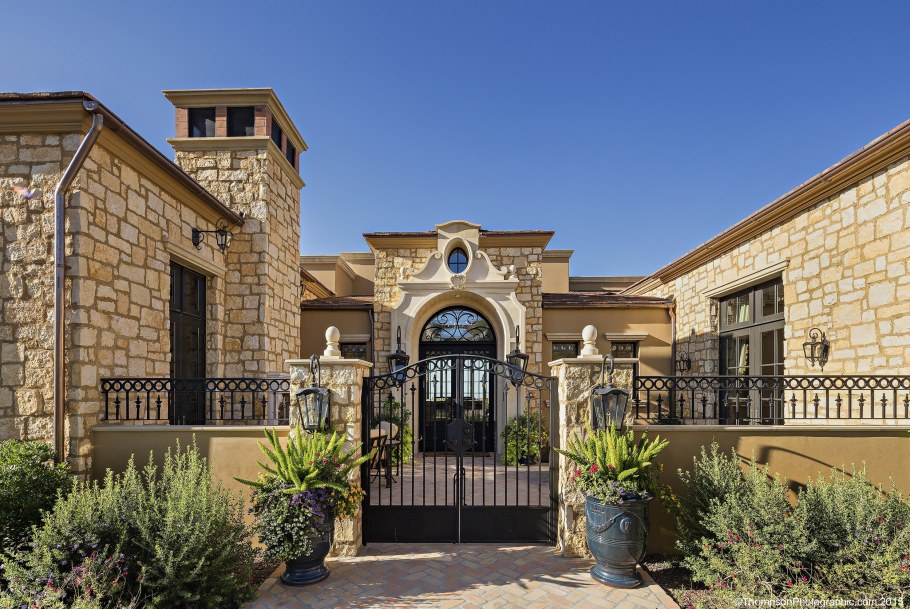 Коттедж в средиземноморском стиле - "Митридат 2",