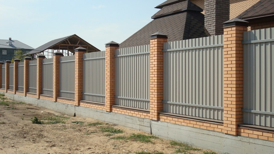 Фасадный забор