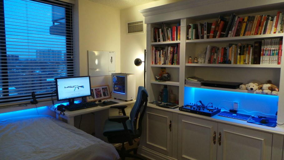 Уютная комната с компом