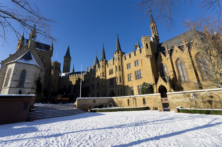 Замок Гогенцоллерн двор