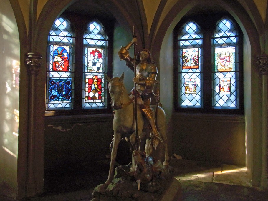 Замок-крепость Гогенцоллерн Германия внутри