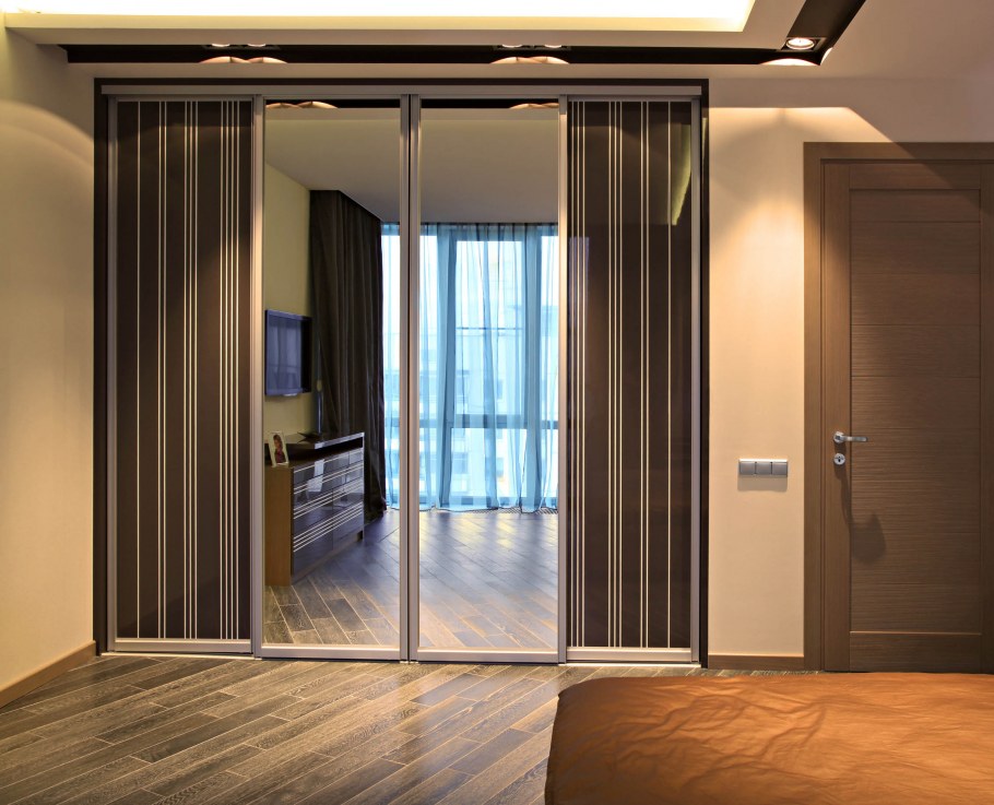 Шкаф купе от пола до потолка