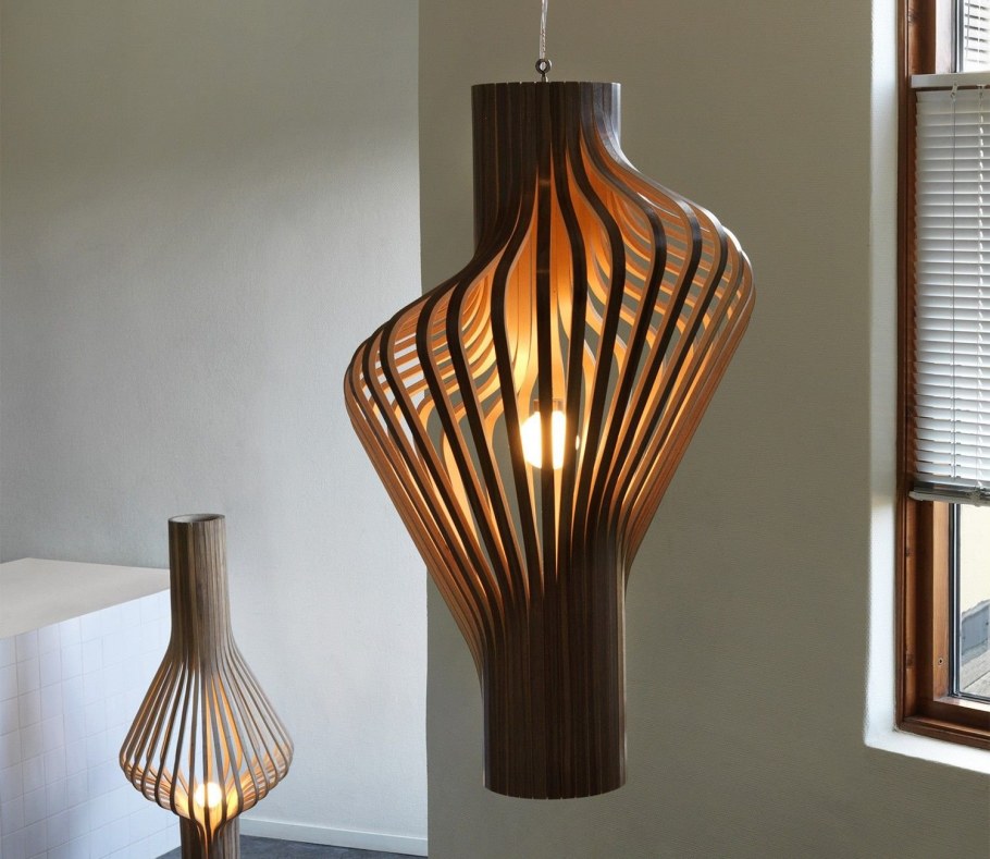 Светильник из дерева