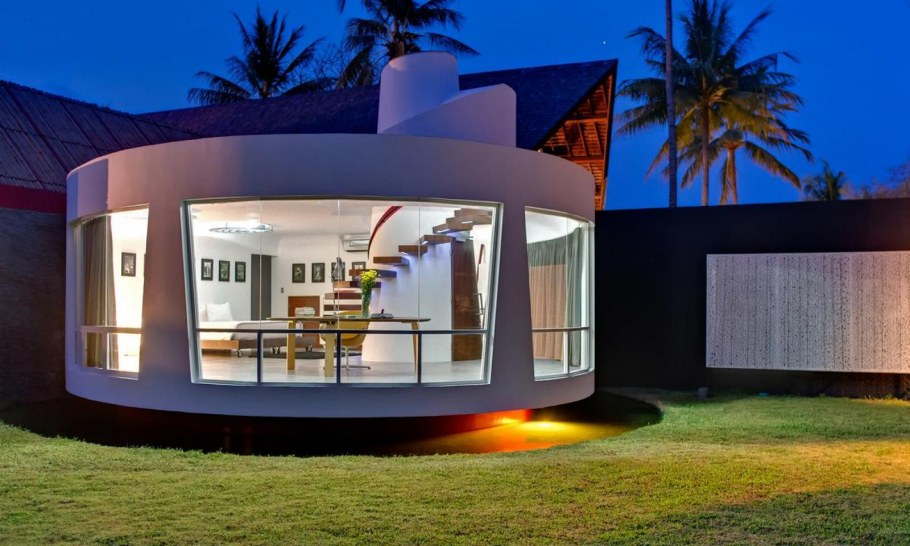 Необычный частный дом